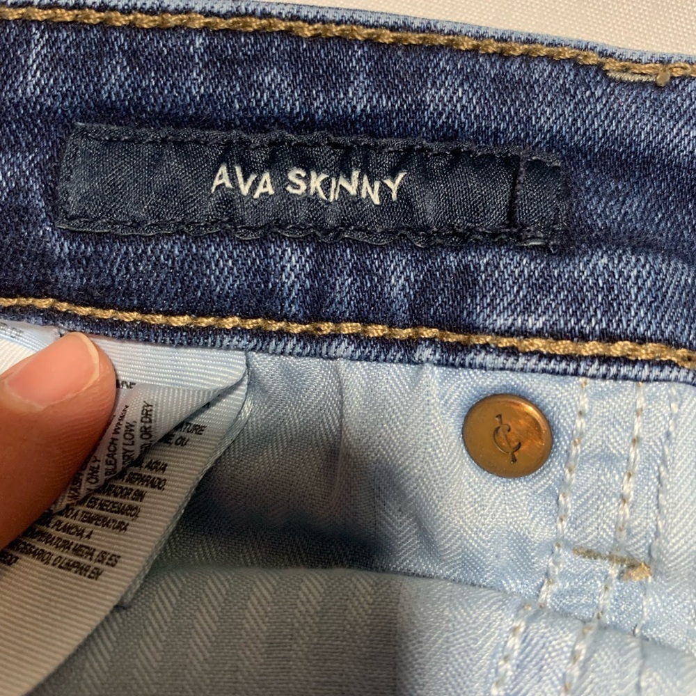 Lucky Brand Ava skinny. Size 2. - Picture 5 of 11